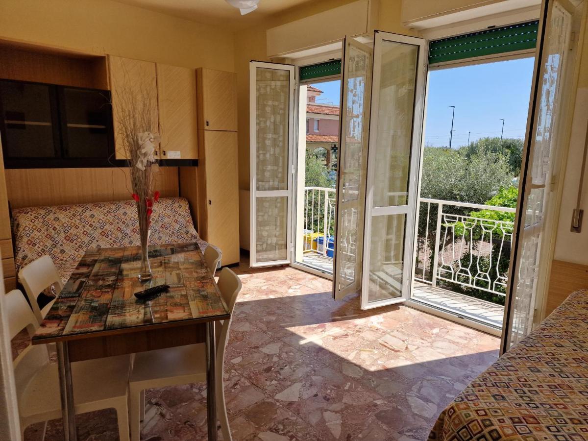Ligure Residence Borgio Verezzi Bagian luar foto