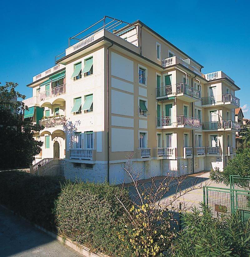 Ligure Residence Borgio Verezzi Bagian luar foto