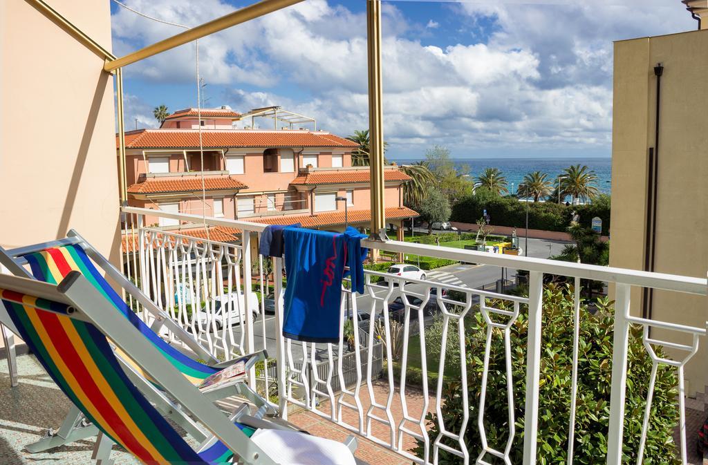 Ligure Residence Borgio Verezzi Bagian luar foto