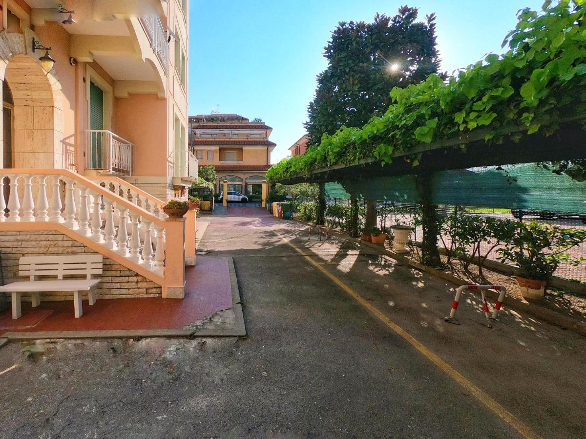 Ligure Residence Borgio Verezzi Bagian luar foto